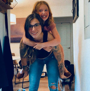 Meet your Posher, Kacy